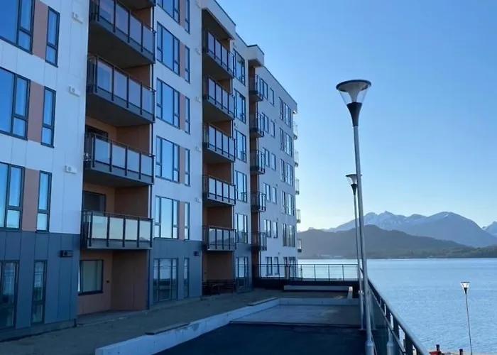 Ny I Med Fantastisk Utsikt Appartamento Ålesund